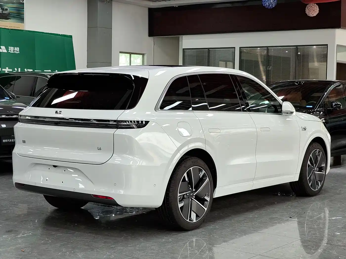 Li Auto IDEAL L6