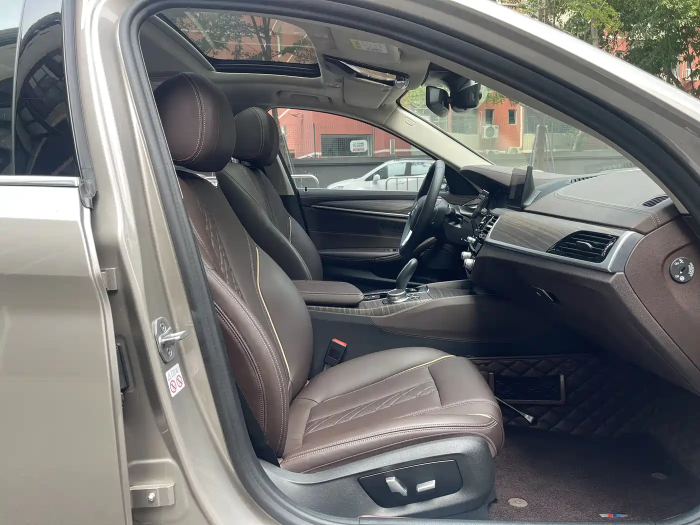 BMW 5 SERIES NEW ENERGY