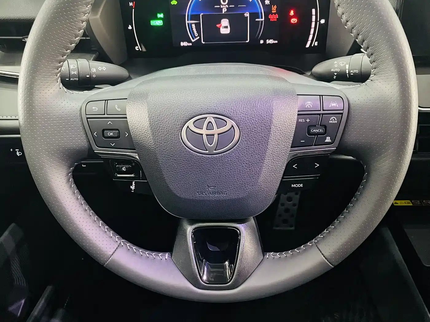 TOYOTA CAMRY