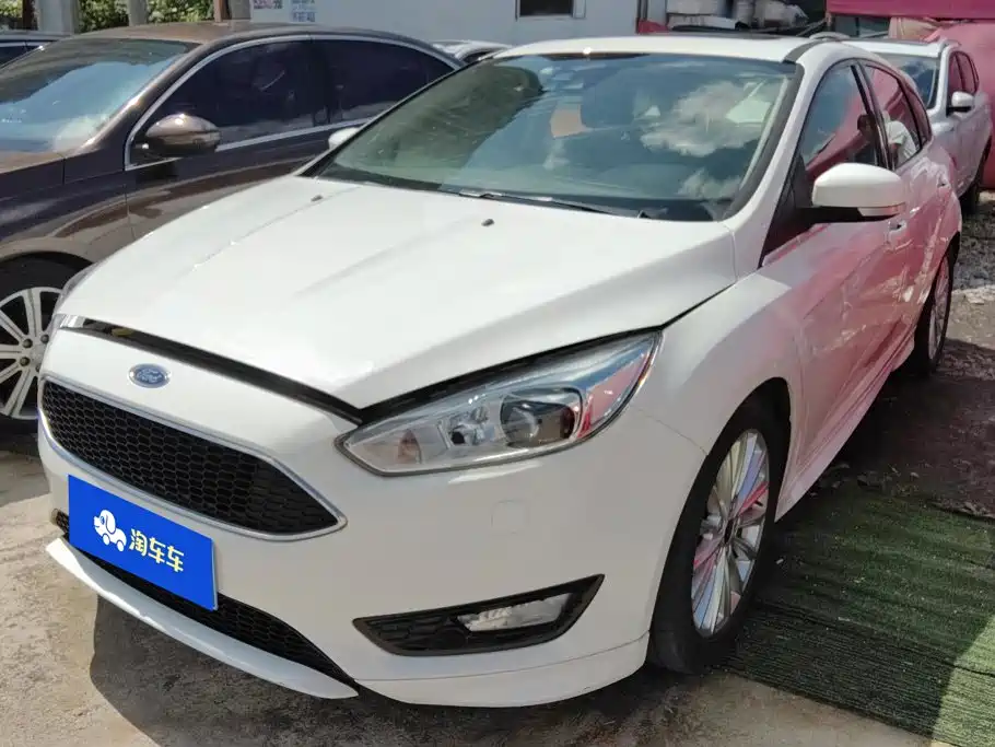Фото 1 - Ford Focus