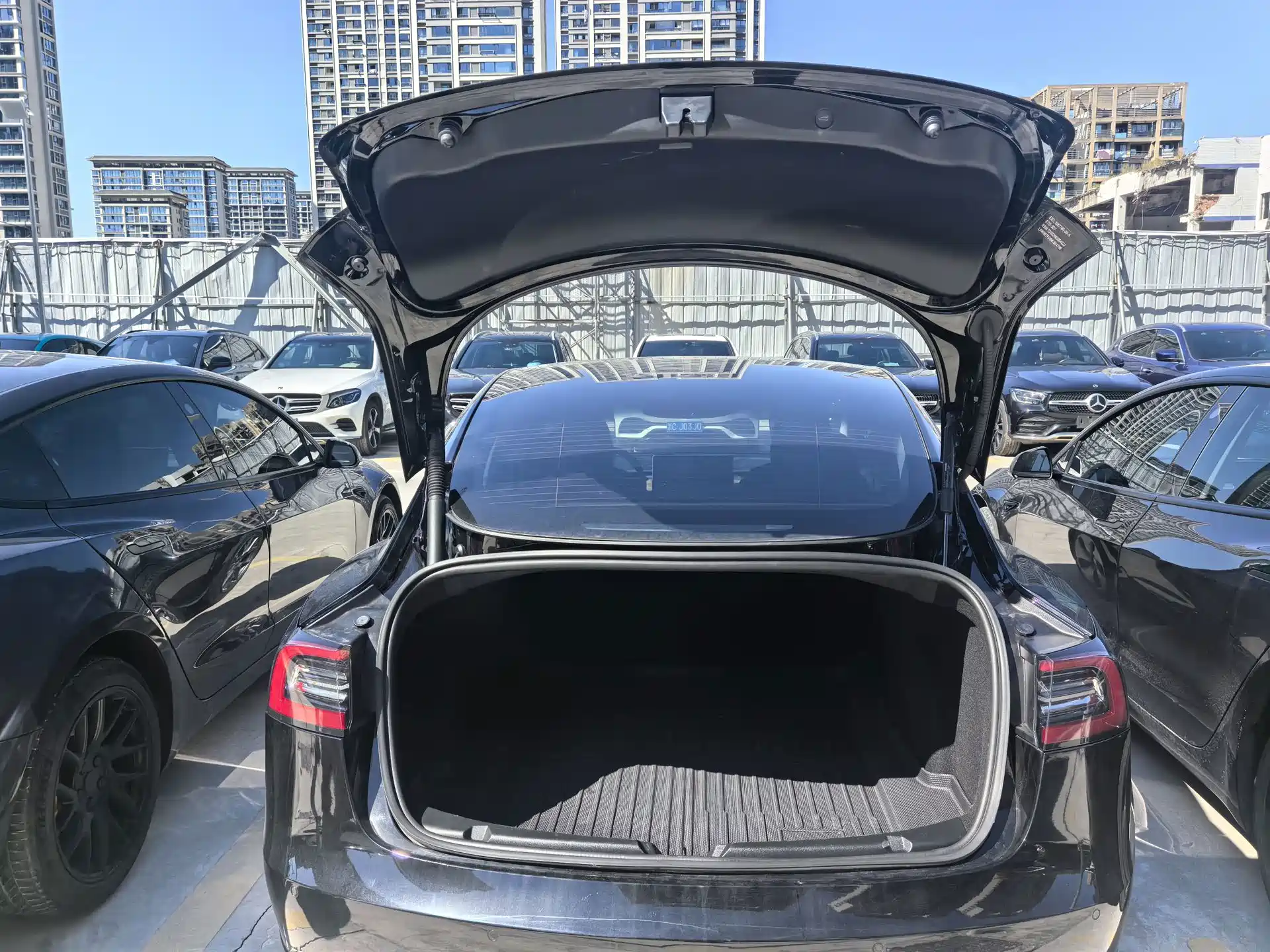 Photo 15 - Tesla Model 3