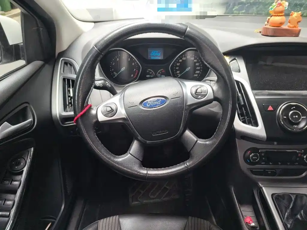 Ford Focus 2015 2012 Sedan 1.6L Manual Trend