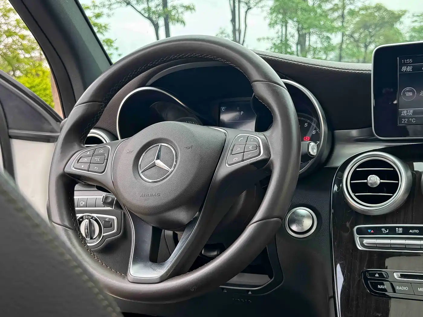 Mercedes-Benz GLC 2017 GLC 260 4MATIC Luxury фото 21