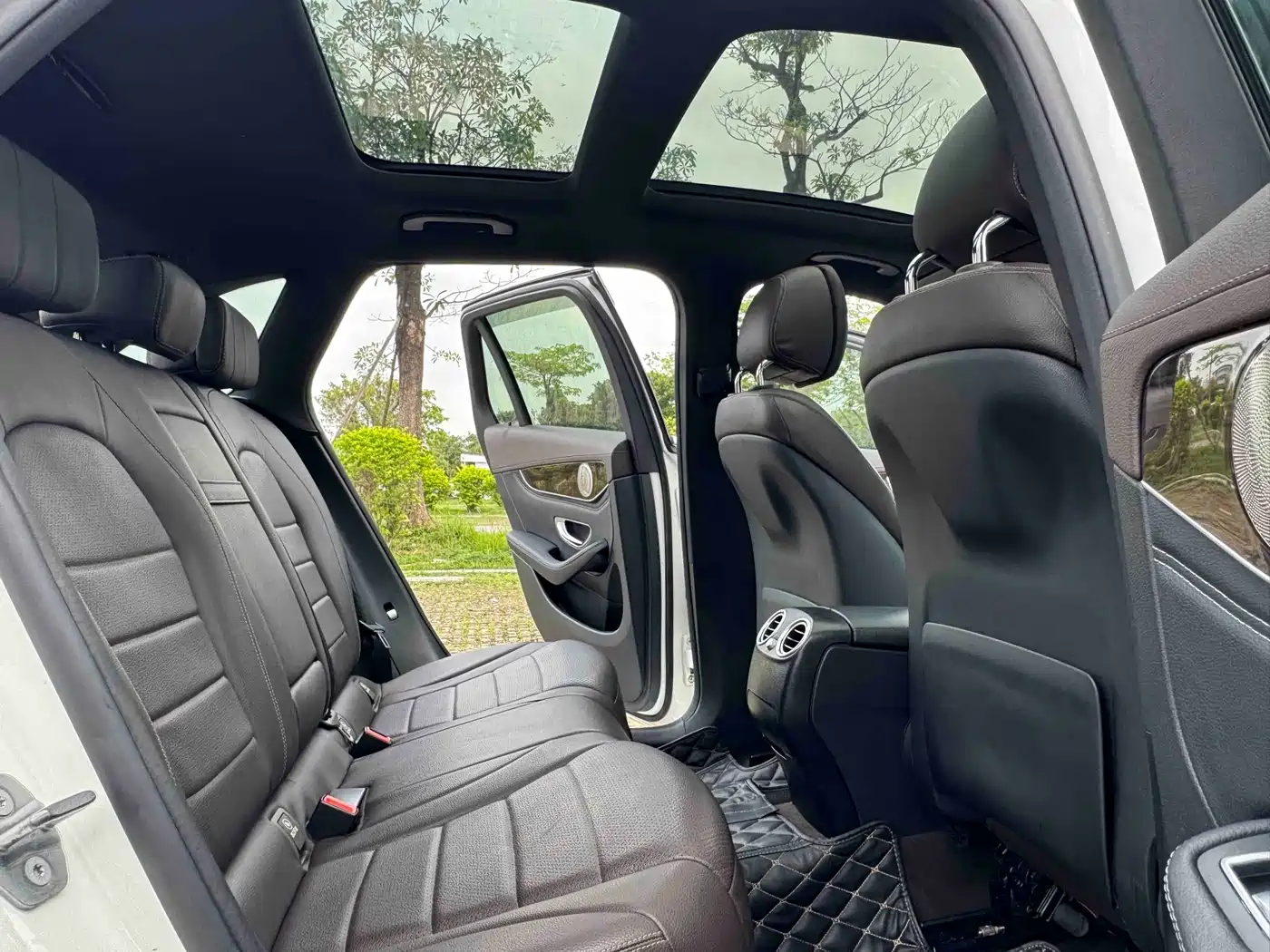 Mercedes-Benz GLC 2017 GLC 260 4MATIC Luxury фото 17