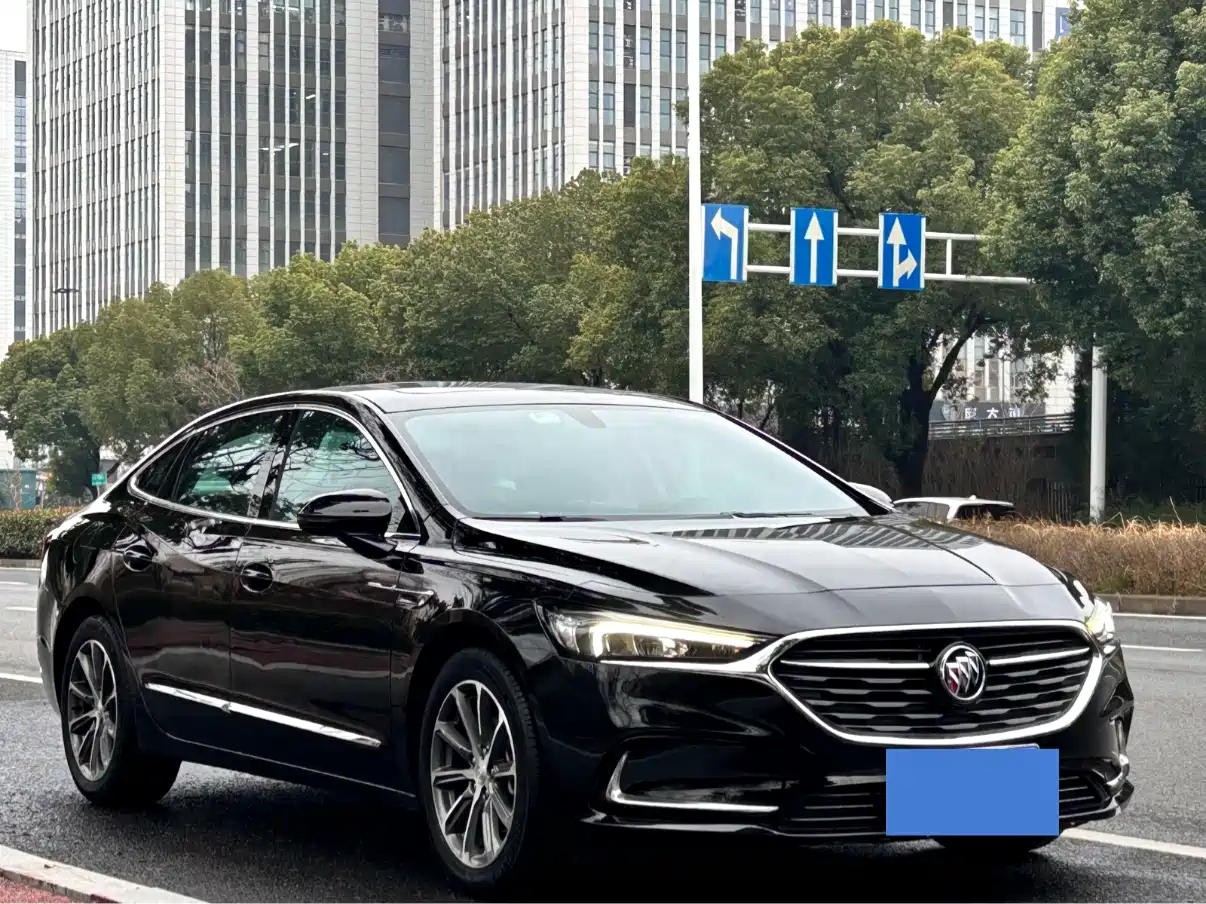 BUICK LACROSSE