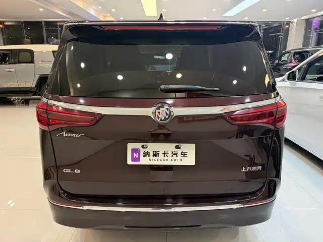 Buick GL8 2020 Avenir Six-Seat Elegance Edition — фото 4