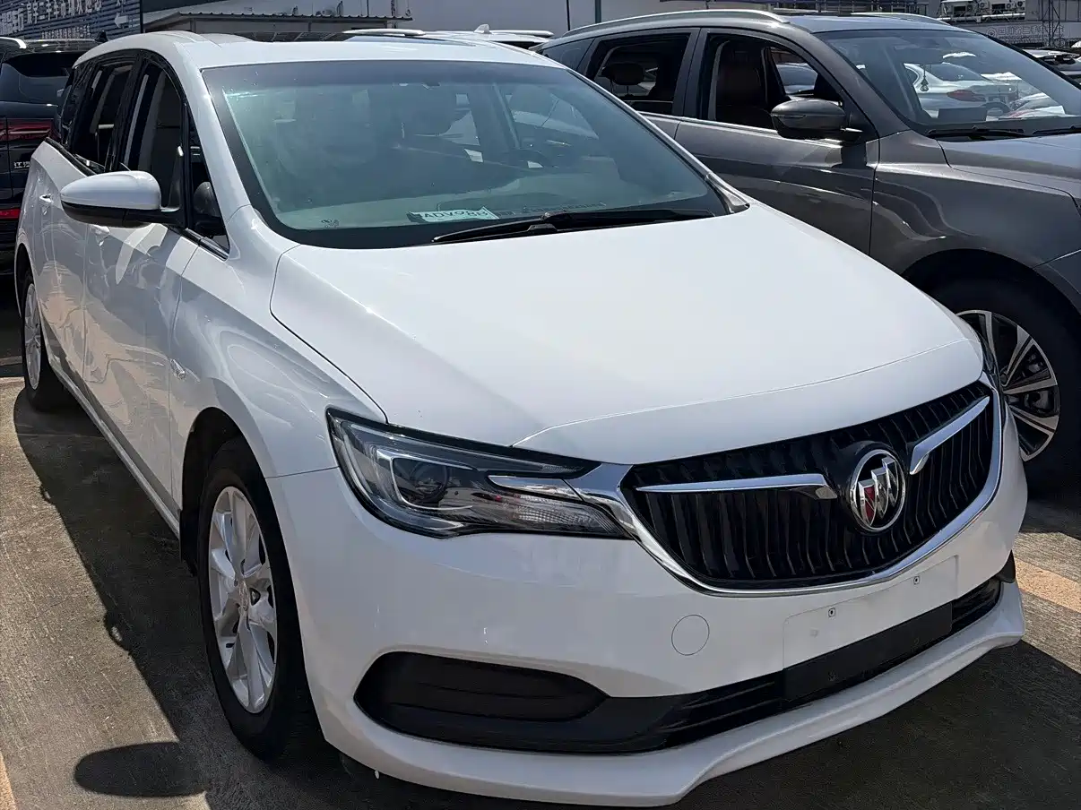 Фото 3 - Buick GL6