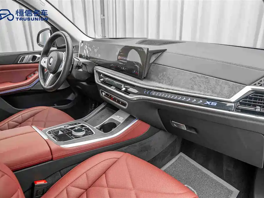 BMW X5 2023 xDrive 30Li Premium M Sport Black Night Package фото 14
