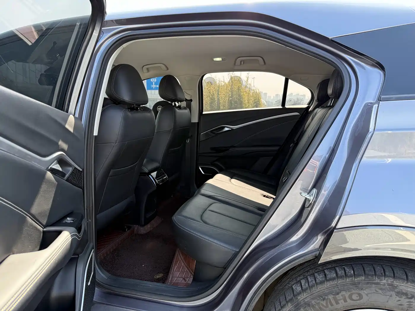 NEZHA AUTOMOBILE NEZHA U