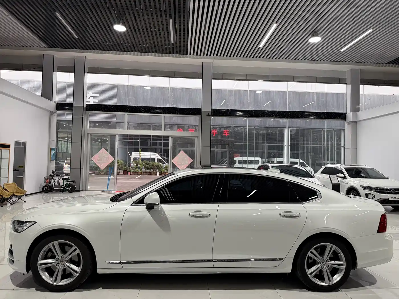 Фото 3 - Volvo S90
