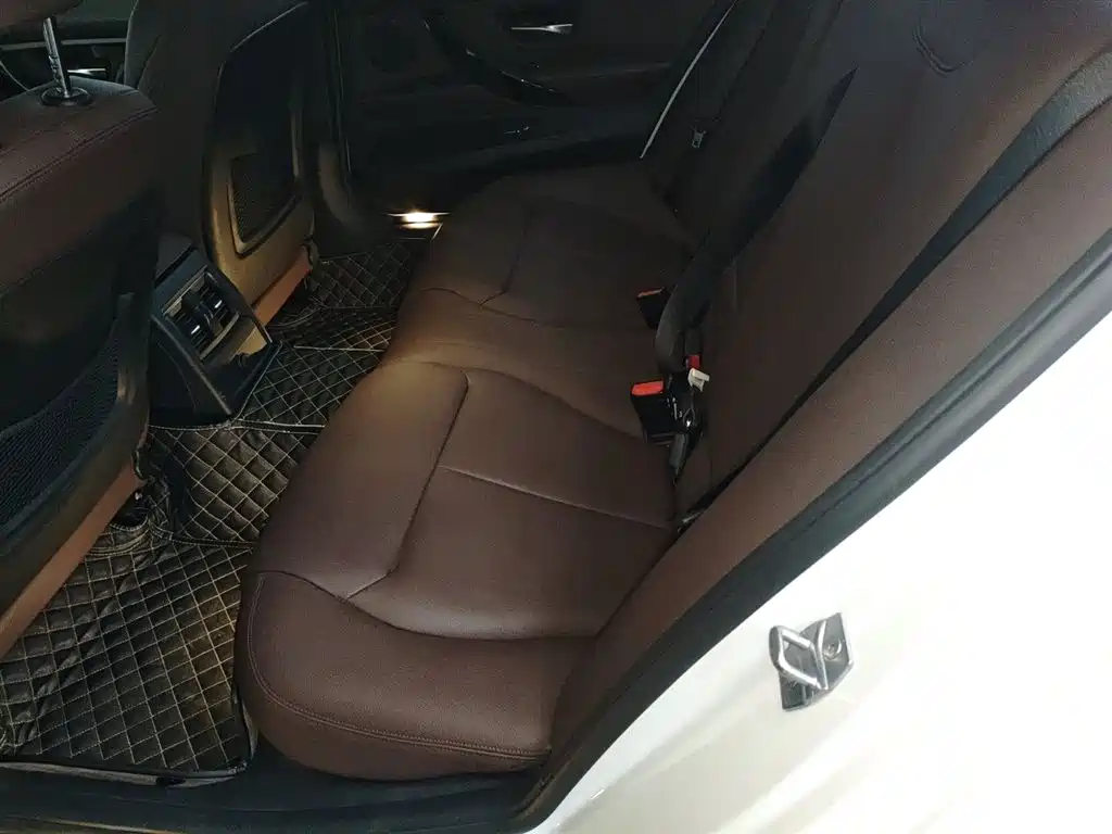 BMW 3 Series 2018 320Li Fashion Style фото 17