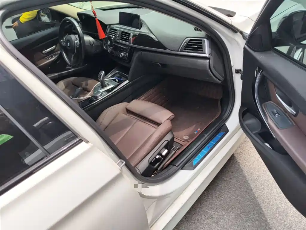 BMW 3 Series 2017 320Li M Sport фото 20