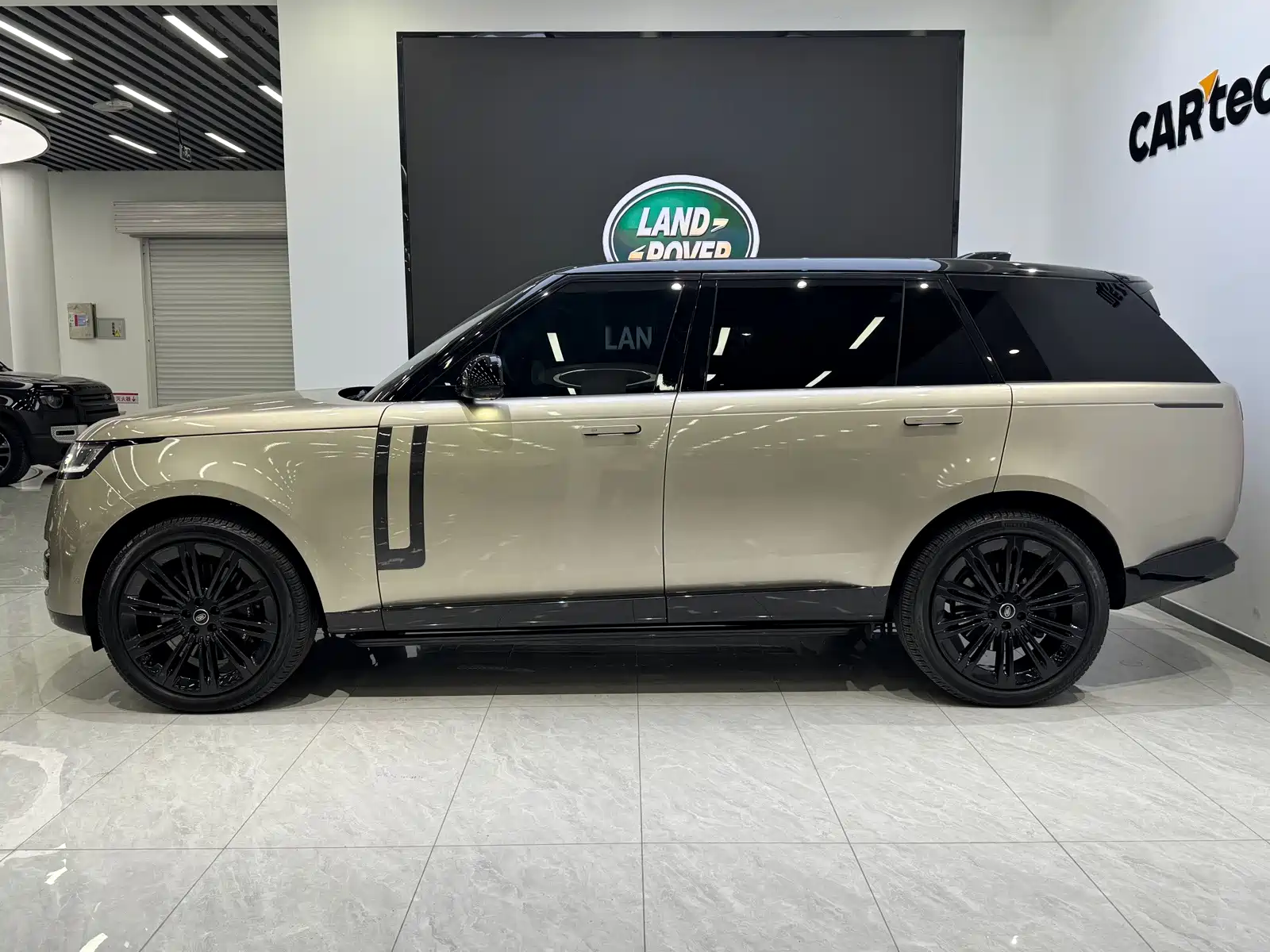 Фото 7 - Land Rover Range Rover