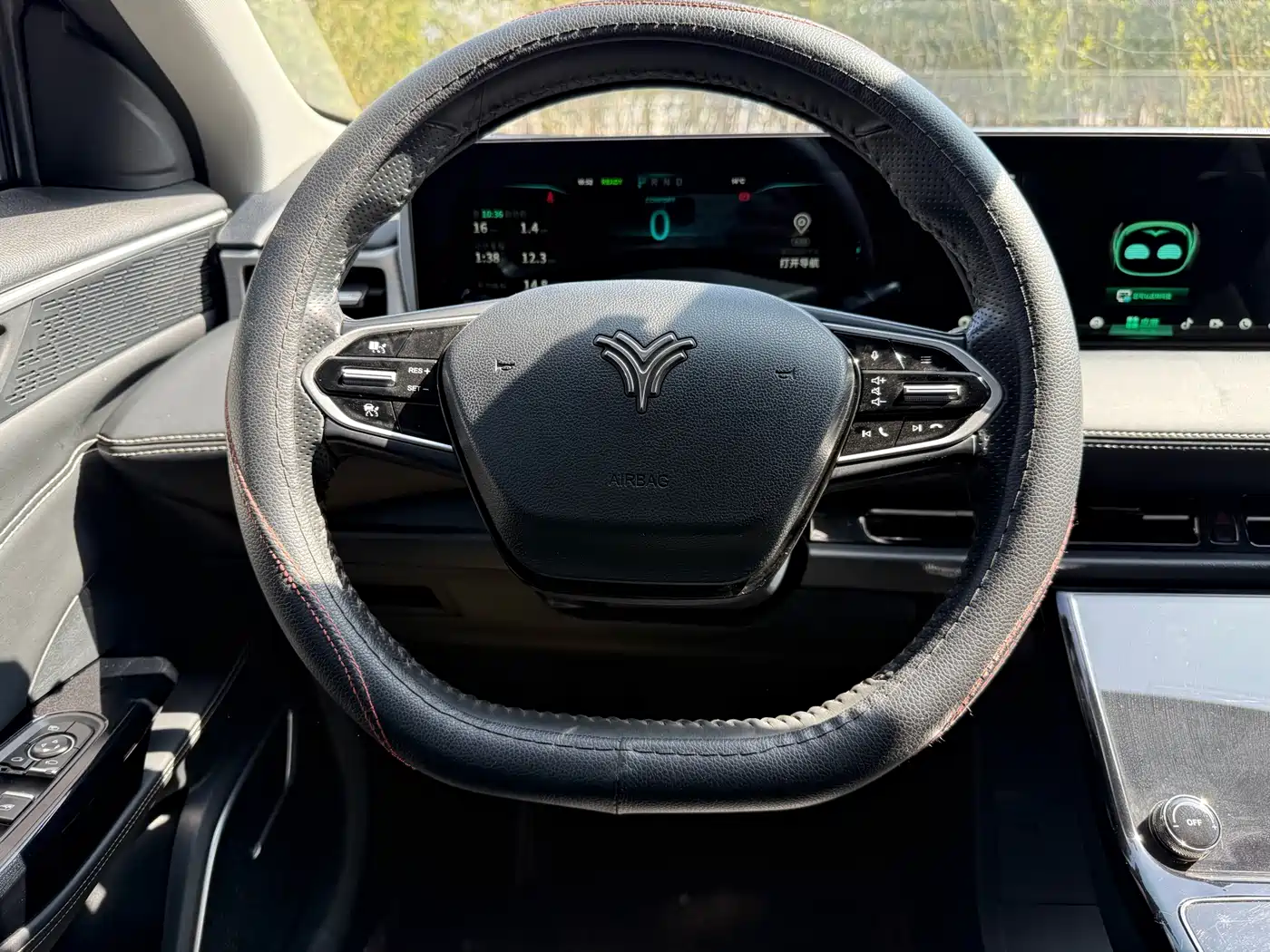 NEZHA AUTOMOBILE NEZHA U