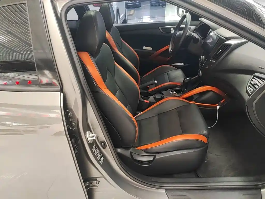 Hyundai Veloster 2017 2015 1.6T Automatic Luxury Edition