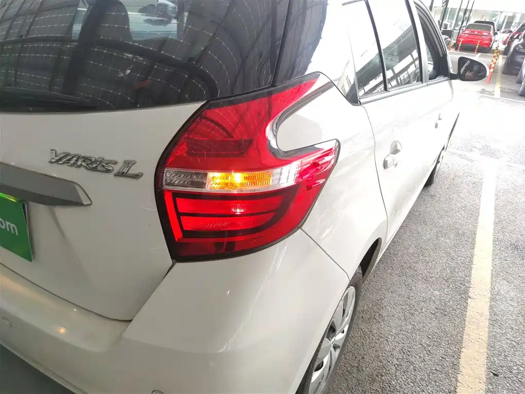 Toyota YARiS L Zhi Xuan 2019 1.5E CVT MeiDong Edition China VI фото 8