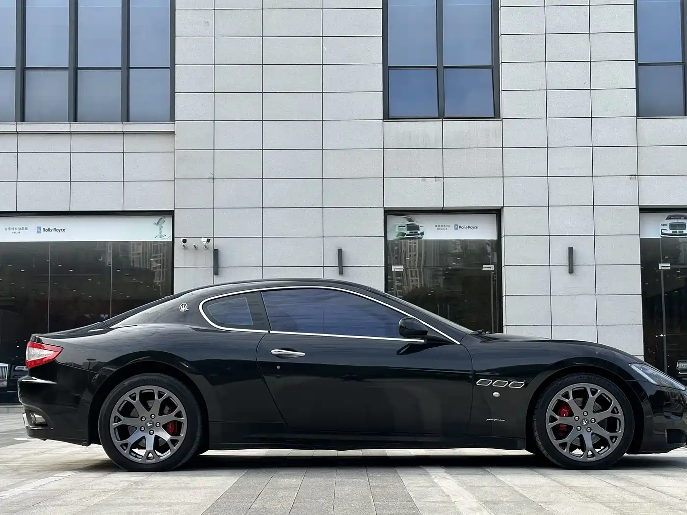 Maserati GranTurismo 2016 2007 4.2L Standard