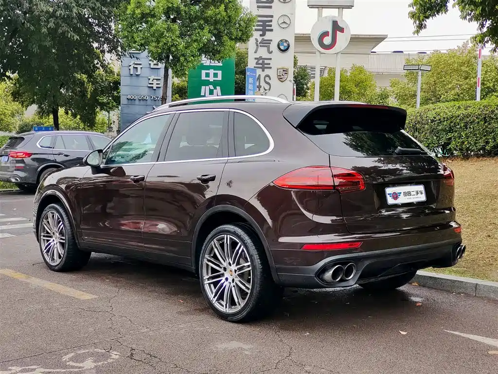 Porsche Cayenne фото 4