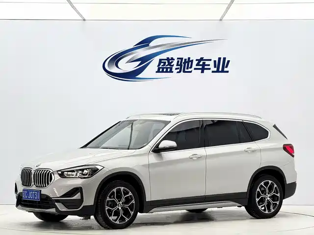BMW X1 sDrive20Li, Стиль