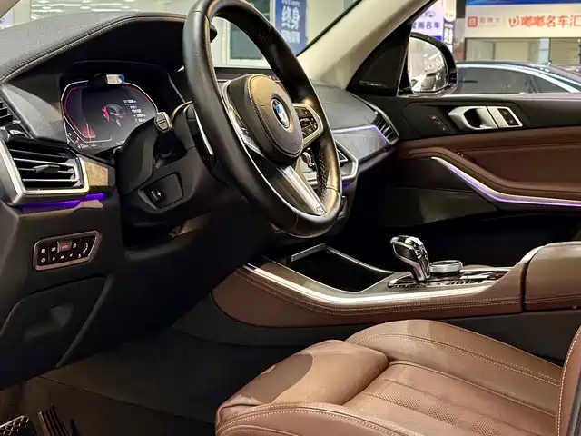 BMW X5 (Import) 2019 xDrive40i Exclusive M Sport Package — фото 5