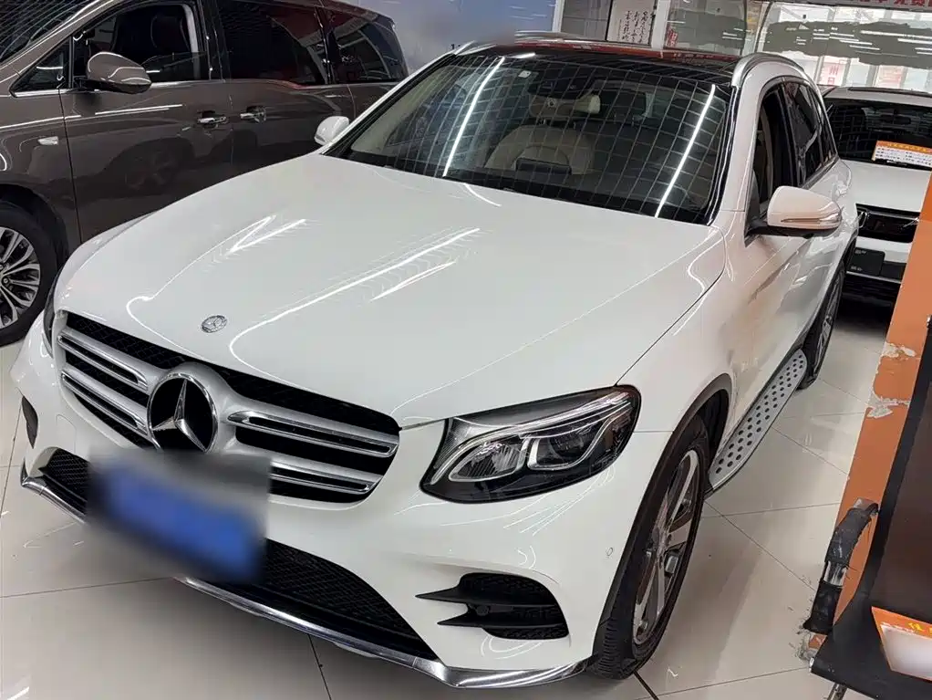 Mercedes-Benz GLC 2017 GLC 260 4MATIC Luxury фото 2