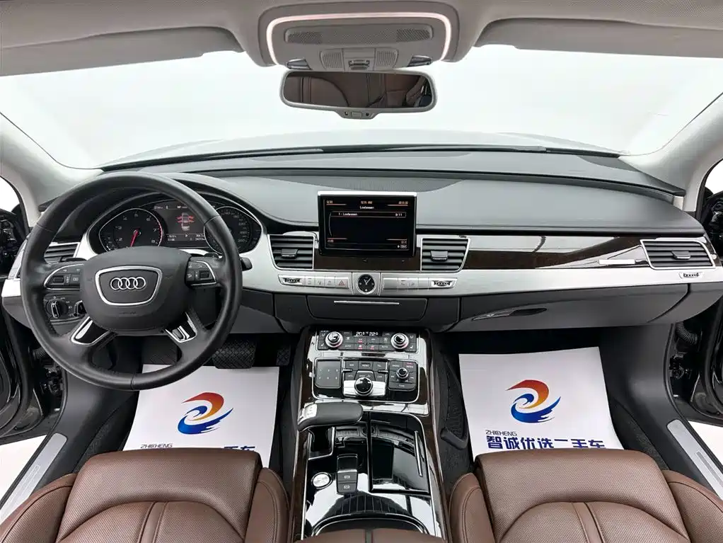 Audi A8 2013 A8L 45 TFSI quattro Luxury фото 14