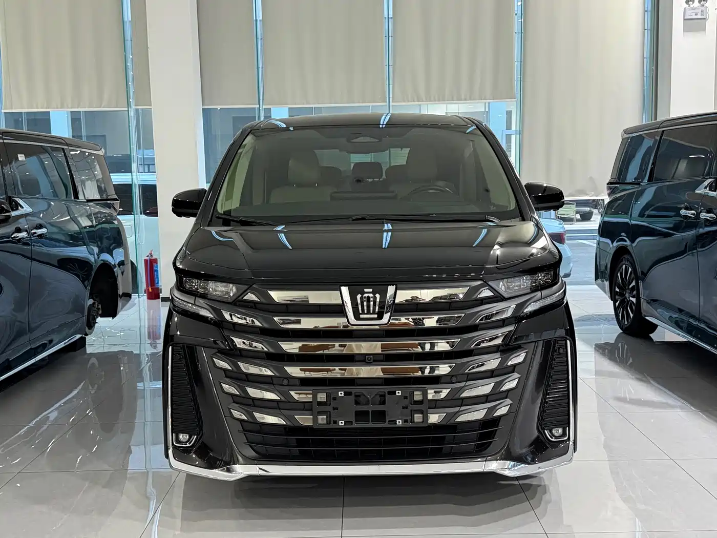 Toyota Vellfire 2024 2024 Crown Hybrid 2.5L Executive Premium Edition