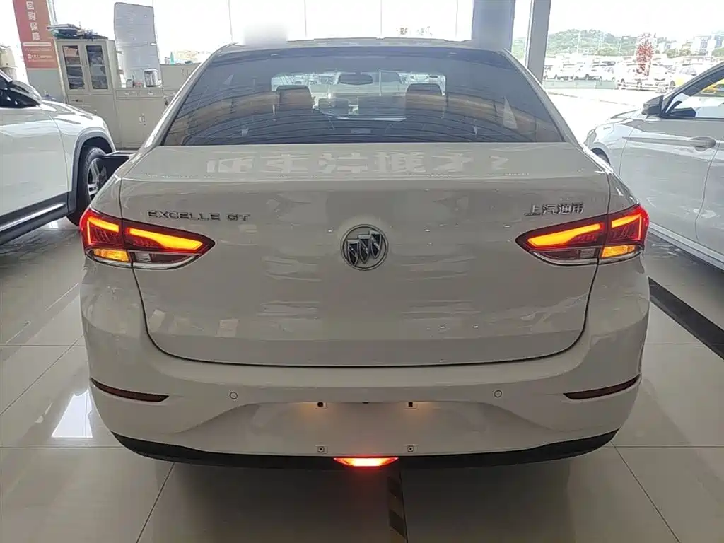 Buick Excelle 2021 Exemplar 1.5L Auto Elite фото 6