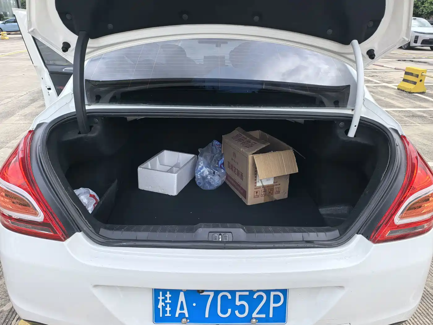 Фото 8 - Peugeot 308