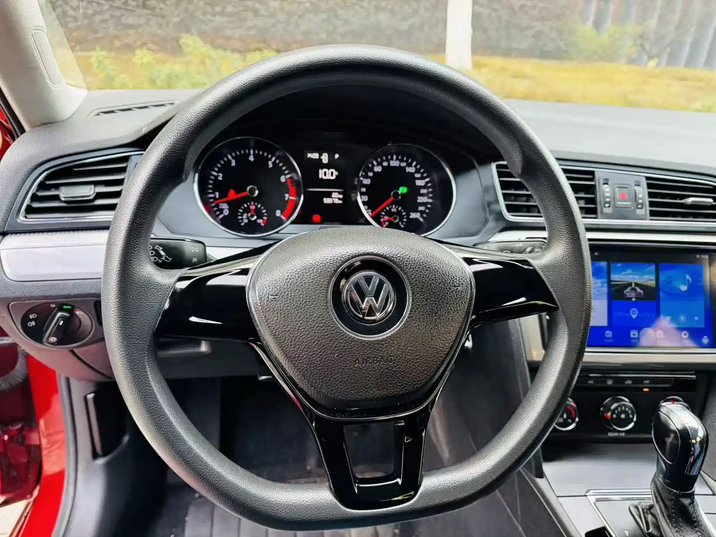 Volkswagen Lamando 2015 230TSI DSG Style фото 15