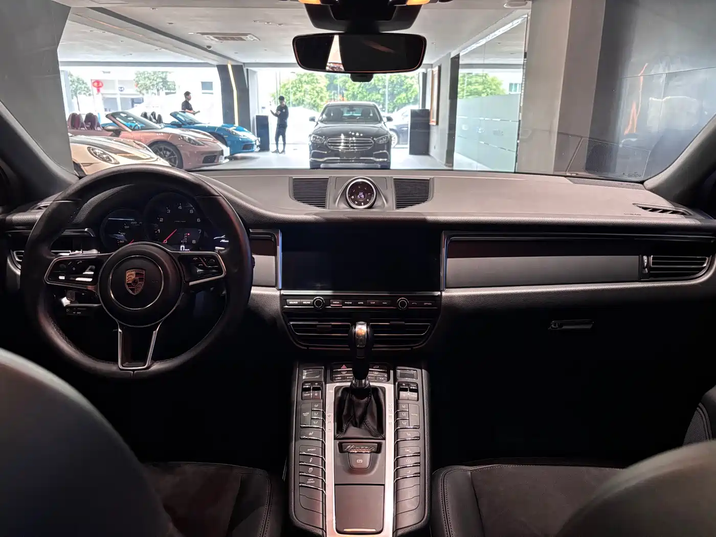 Porsche Macan 2018 Macan 2.0T фото 10