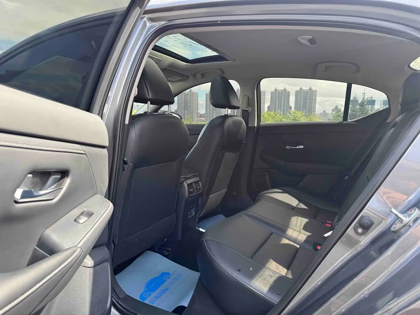 Nissan SYLPHY, миниатюра 8
