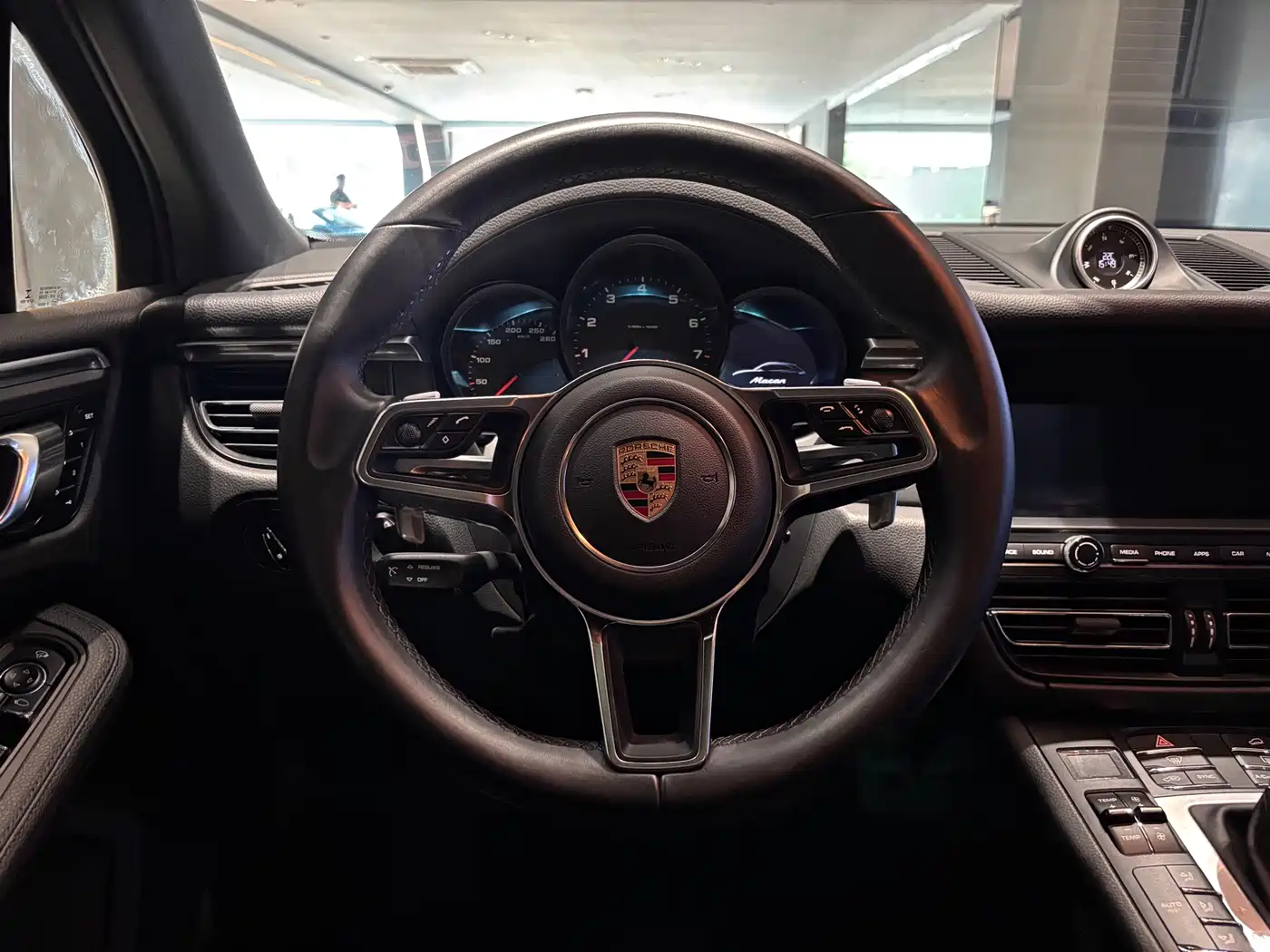 Porsche Macan 2018 Macan 2.0T фото 16