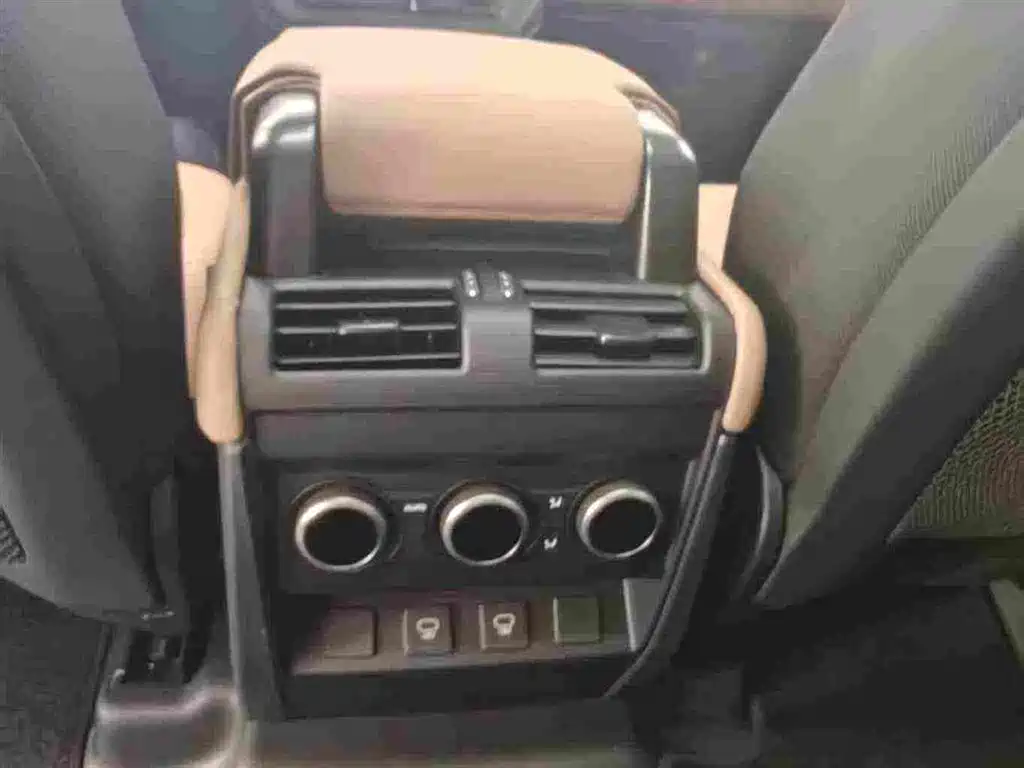 Land Rover Defender 2026 2025 110 3.0T P400 -Dynamic HSE