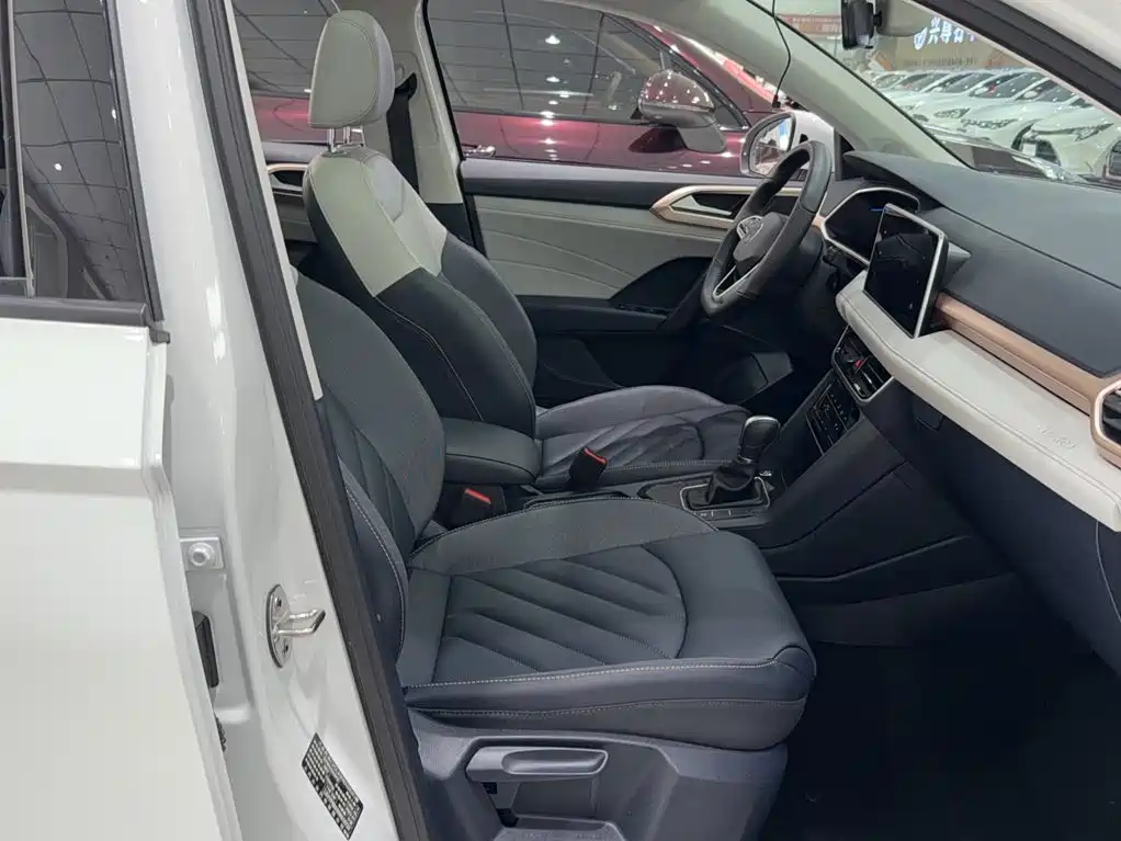 Volkswagen Tharu, миниатюра 3