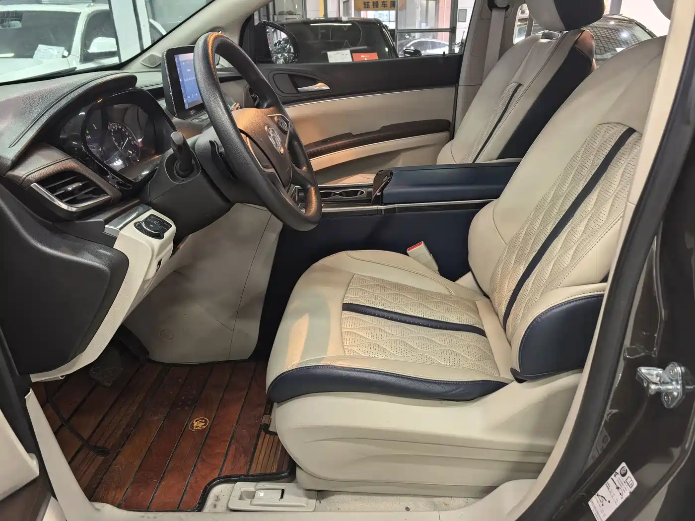 Buick GL8 2020 Model Land Business Class 652T Comfort фото 7