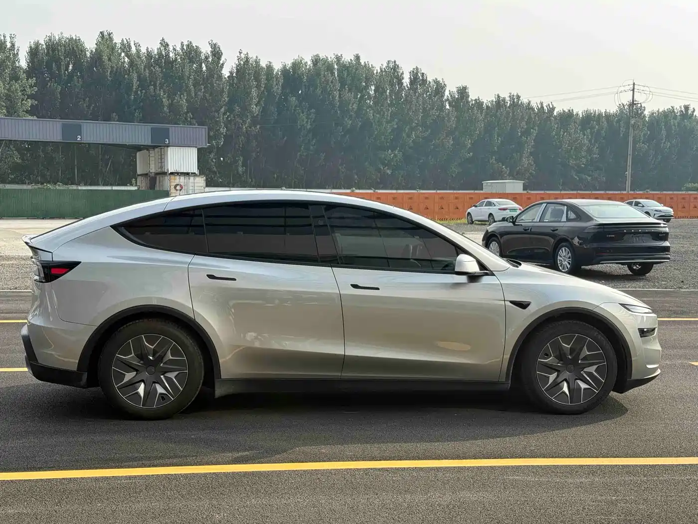 Tesla Model Y L 2025 2025 Facelift Long Range AWD