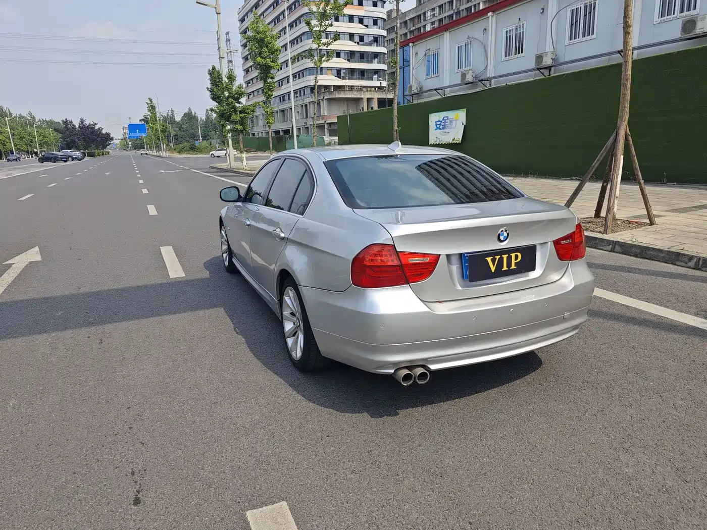 BMW 3 Series (Import) 2010 325i Luxury фото 4