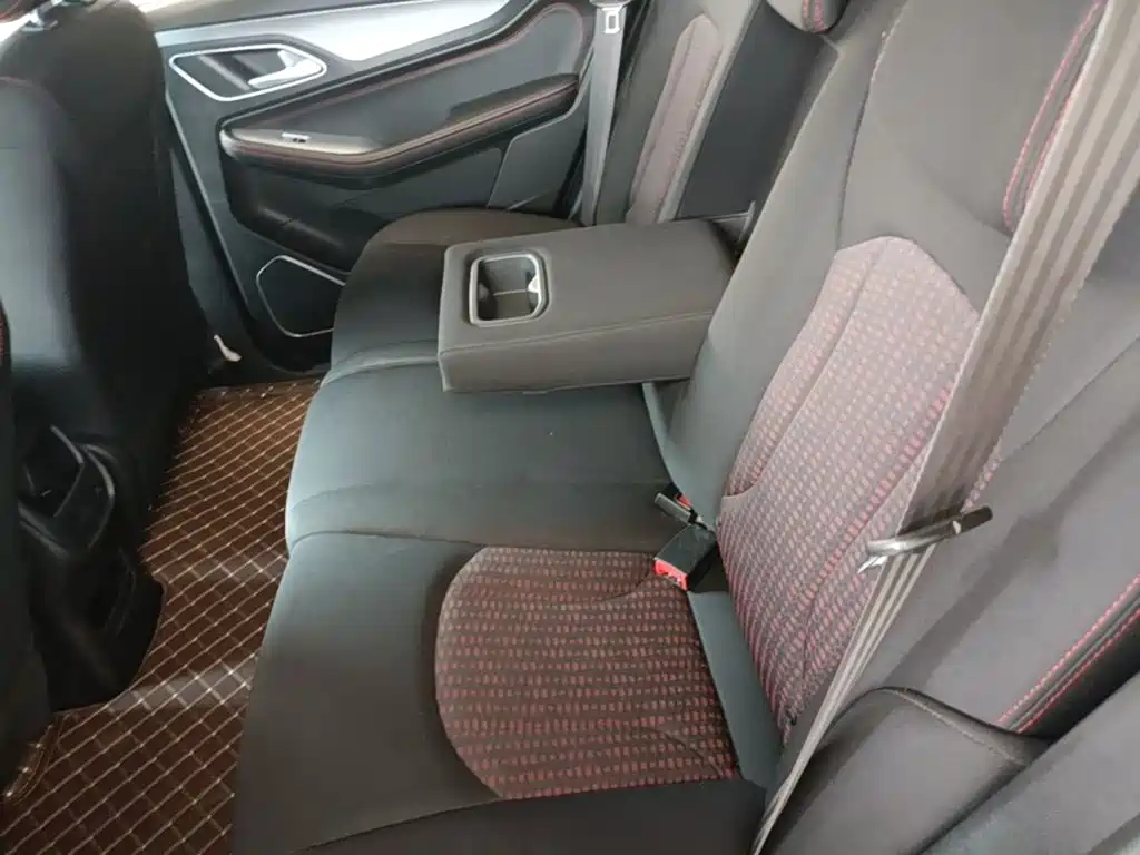 Baojun 560 2017 2016 1.5T Manual Comfort