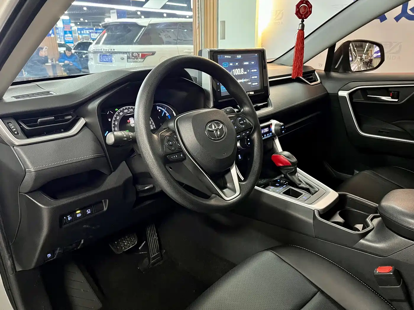 Toyota RAV4 Rongfang 2020 Hybrid 2.5L E-CVT 2WD Elite Edition фото 9