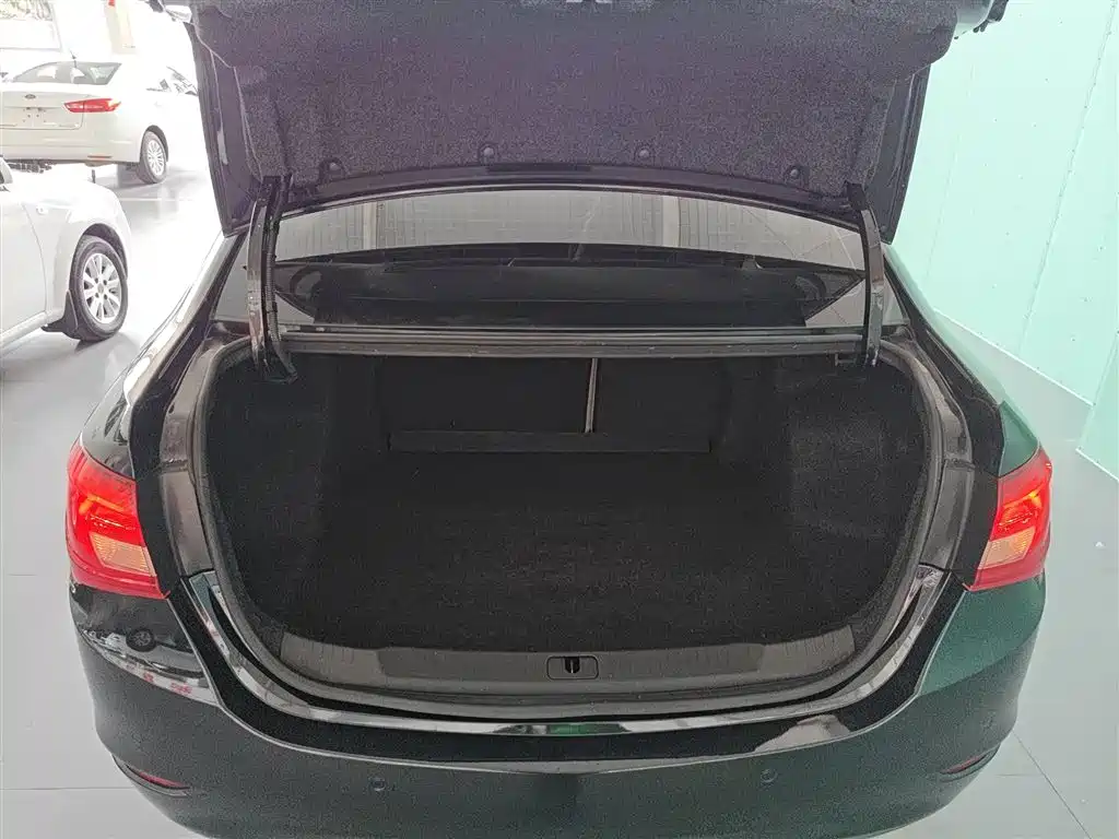 Buick Excelle 2016 15N Manual Elite фото 19