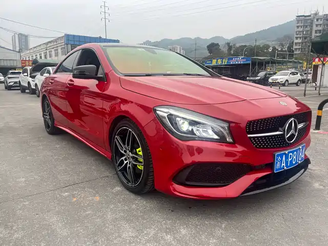 MERCEDES-BENZ CLA