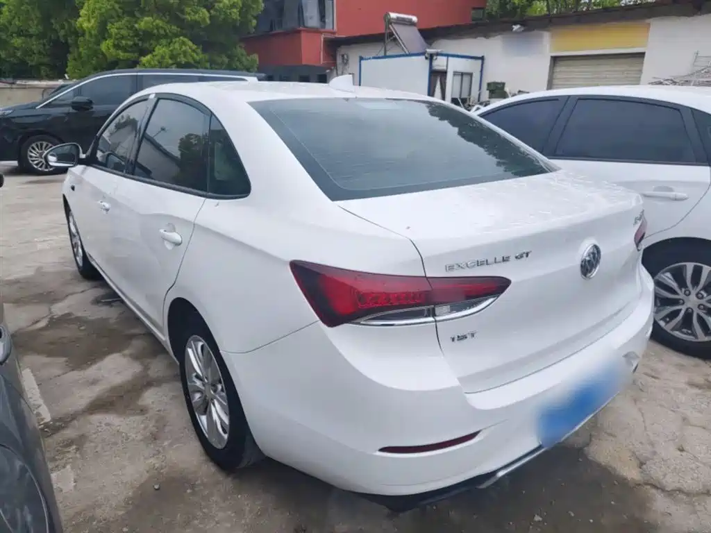 Buick Excelle 2018 15T Dual Clutch Elite (China V) фото 5