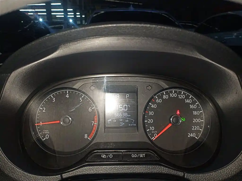 Volkswagen Polo 2018 1.5L Auto Safe Drive фото 12
