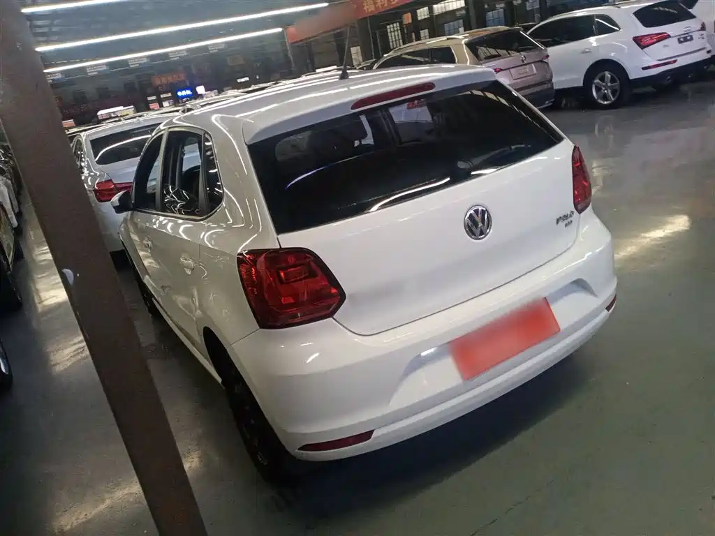 Volkswagen Polo 2018 1.5L Auto Safe Drive фото 5