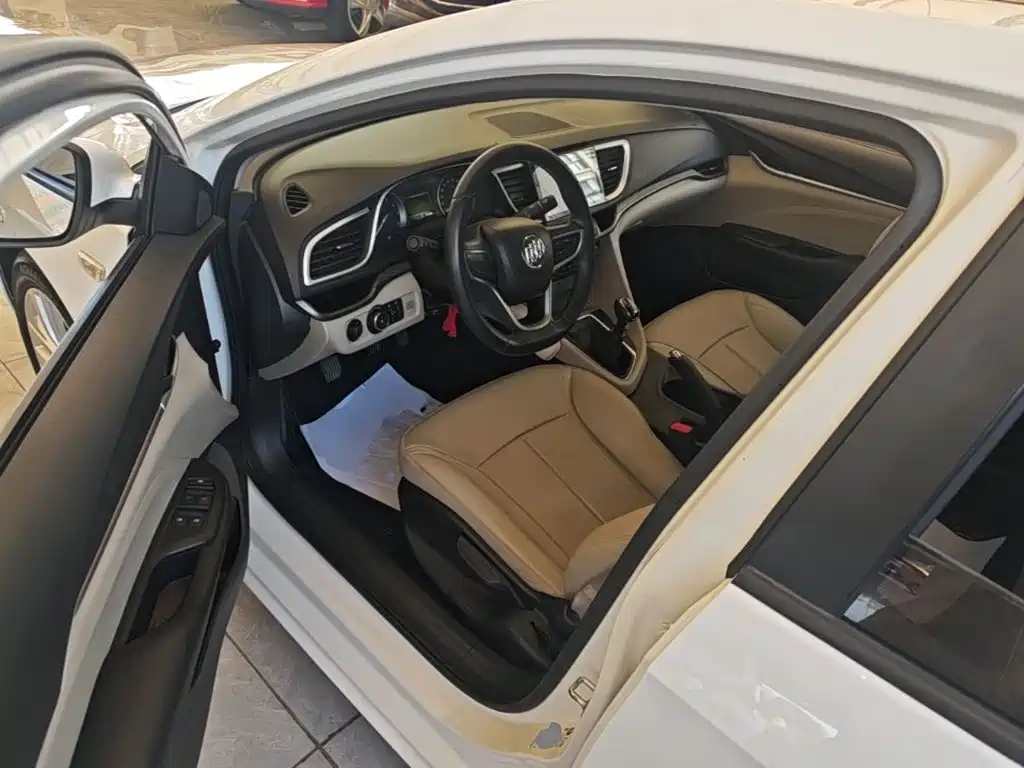 Фото 16 - Buick Excelle