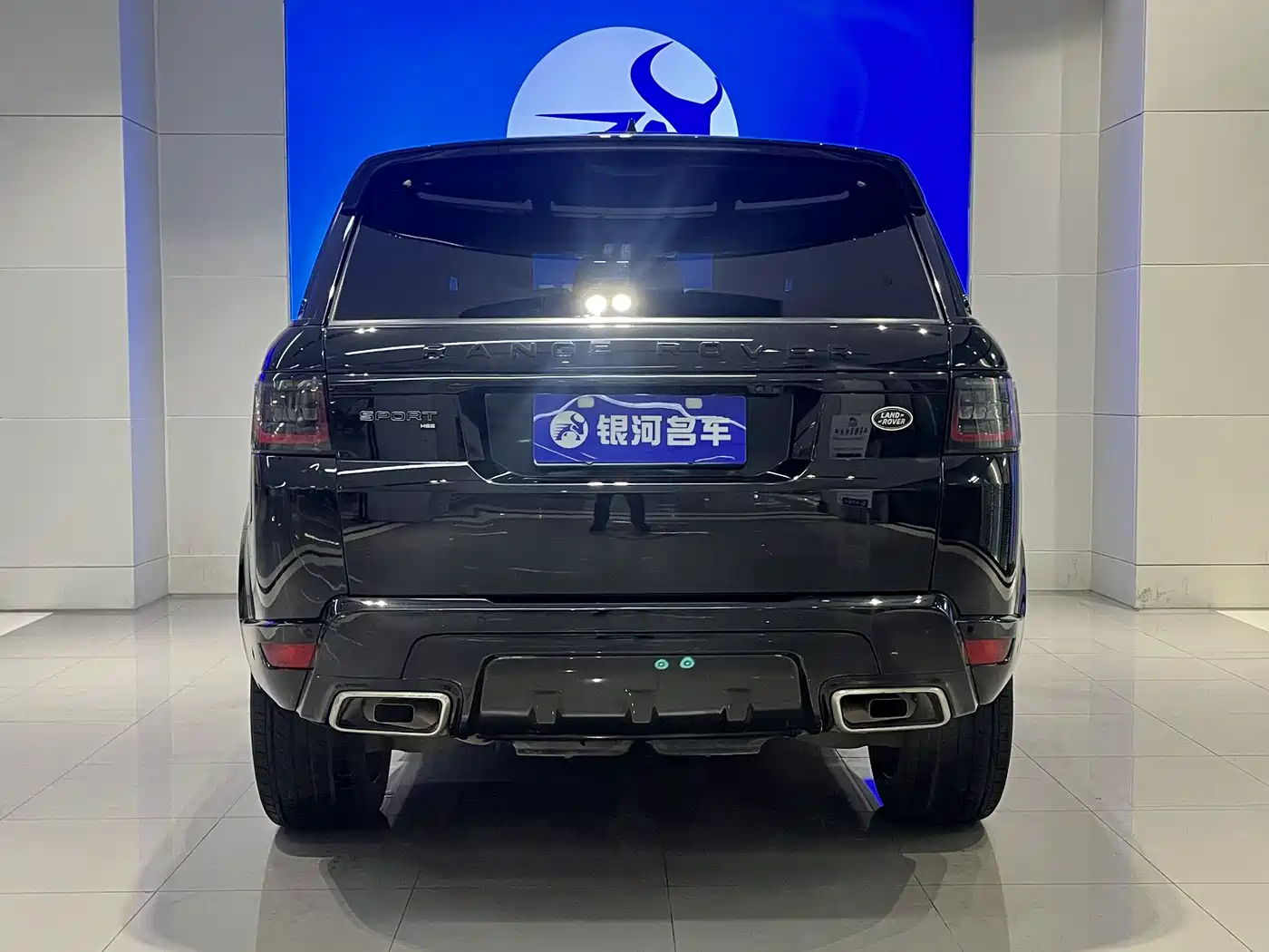 Land Rover Range Rover Sport 2021 3.0 L6 Gloss Black Edition фото 14