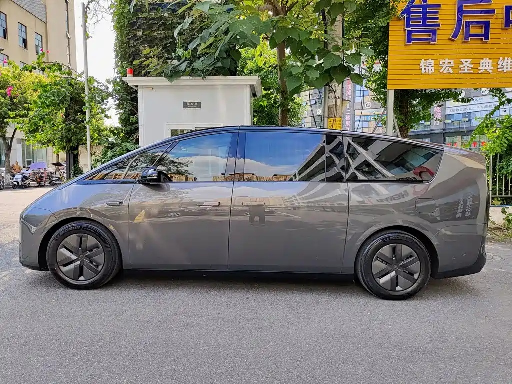 Li Auto MEGA 2024 2024 Ultra