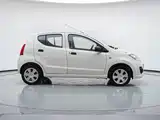 Photo 4 - Suzuki Alto