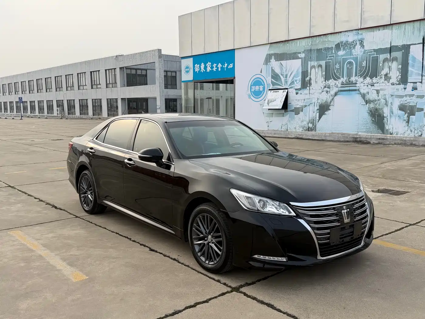 Toyota Crown 2017 2.0T Sport Edition фото 3
